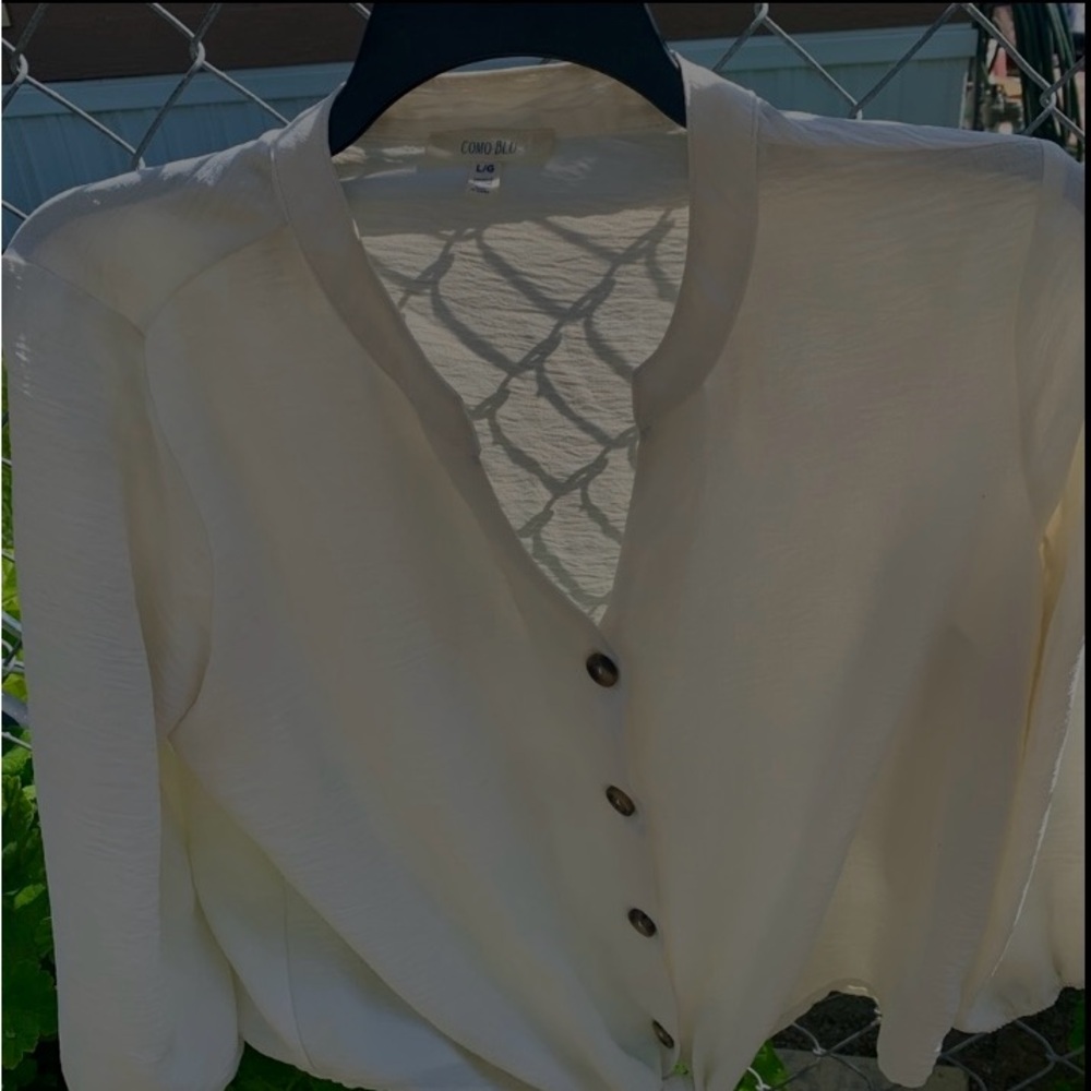 Como blue Cream Button-Up Blouse